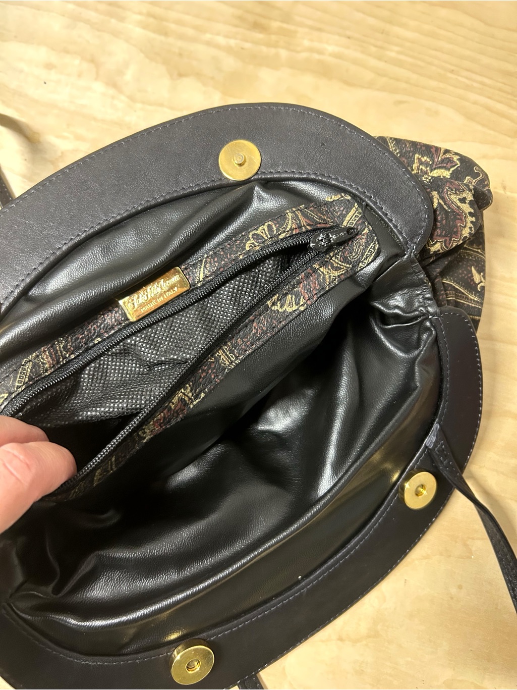 Saks Fifth Avenue Vintage Leather Frame Crossbody Bag, Made In Italy, Euc — image 8 of 8